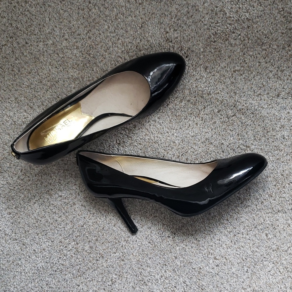 Michael Kors Black Patent Leather Pumps